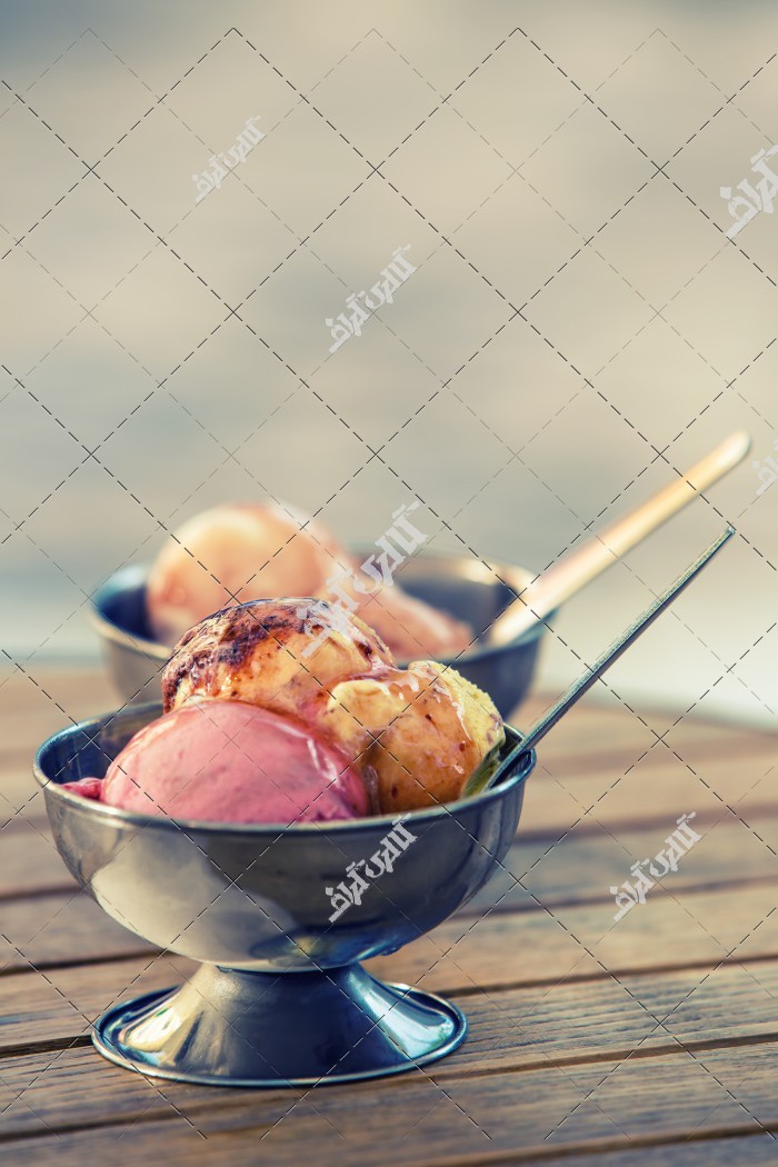 عکس ظرف بستنی و اسکوپ بستنی