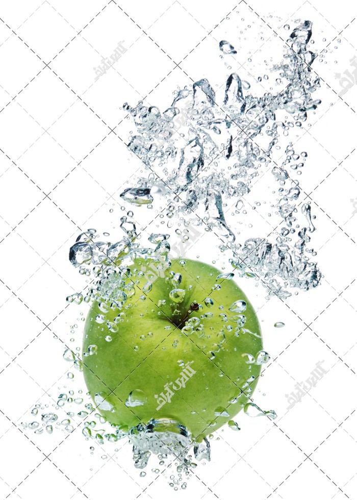 لحظه افتاد سیب سبز داخل آب