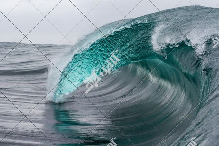 دانلود تصویر با کیفیت موج های بزرگ دریا
