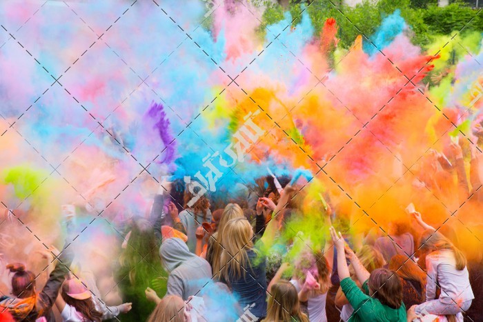 عکس جشن رنگ ها در کشور های مختلف