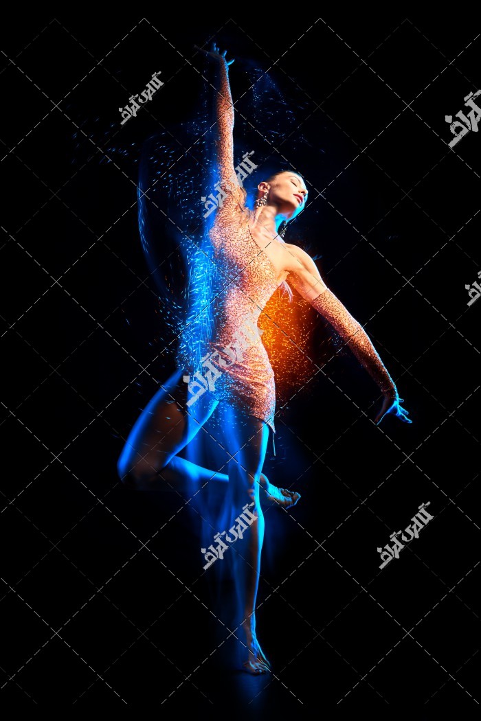 عکس زن در حال رقص باله
